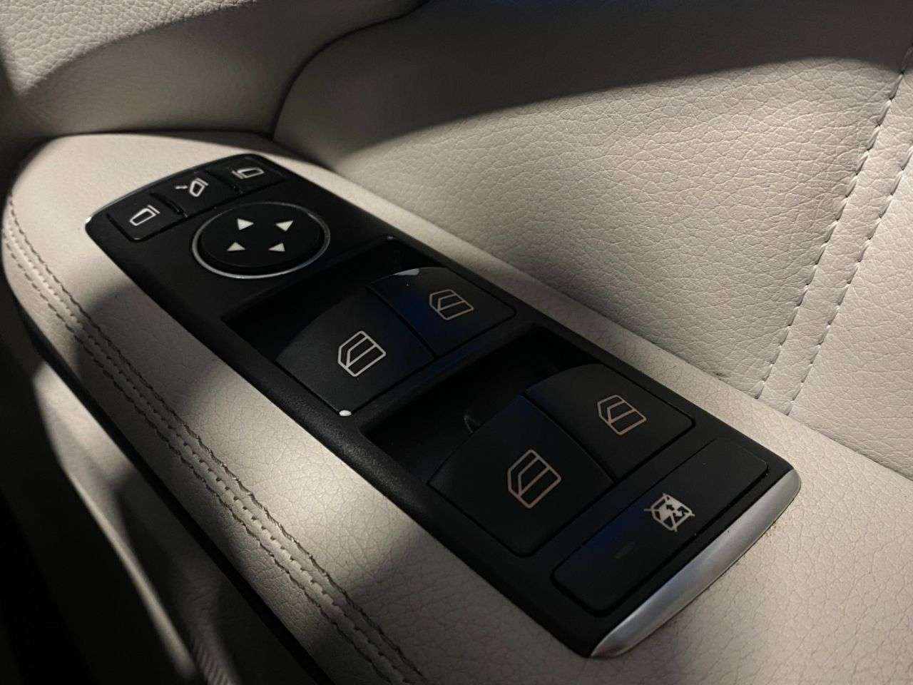 2015 MERCEDES E CLASS 2015 MERCEDES E CLASS