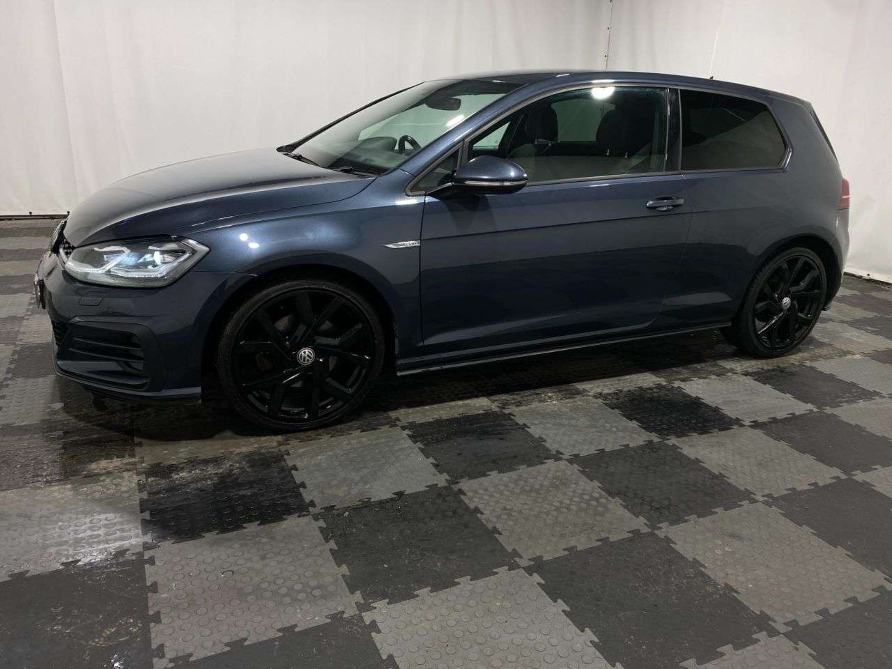 2017 VOLKSWAGEN GOLF 2017 VOLKSWAGEN GOLF