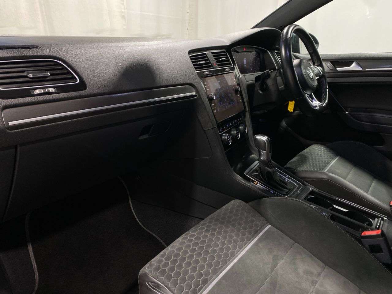 2017 VOLKSWAGEN GOLF 2017 VOLKSWAGEN GOLF