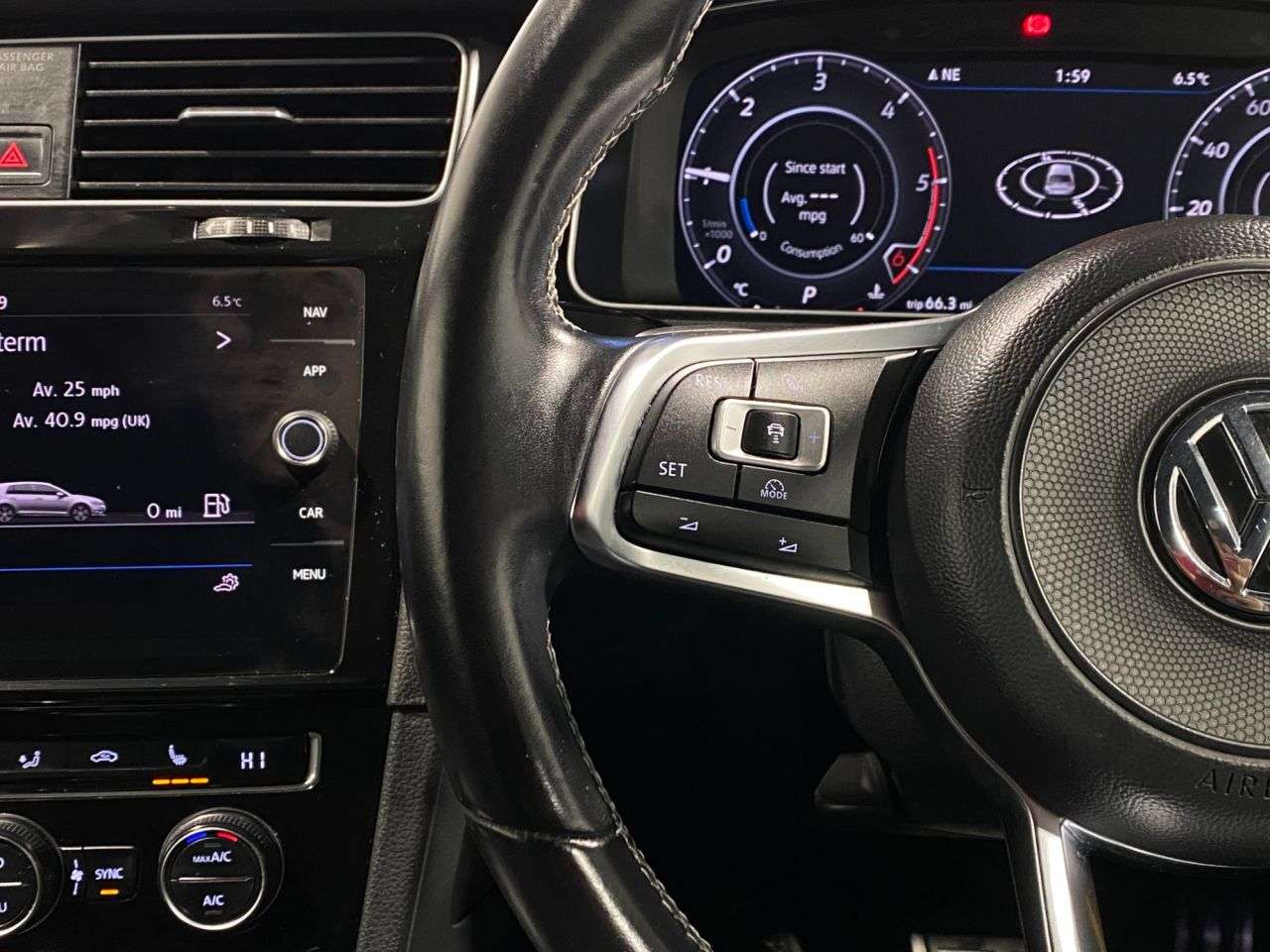 2017 VOLKSWAGEN GOLF 2017 VOLKSWAGEN GOLF