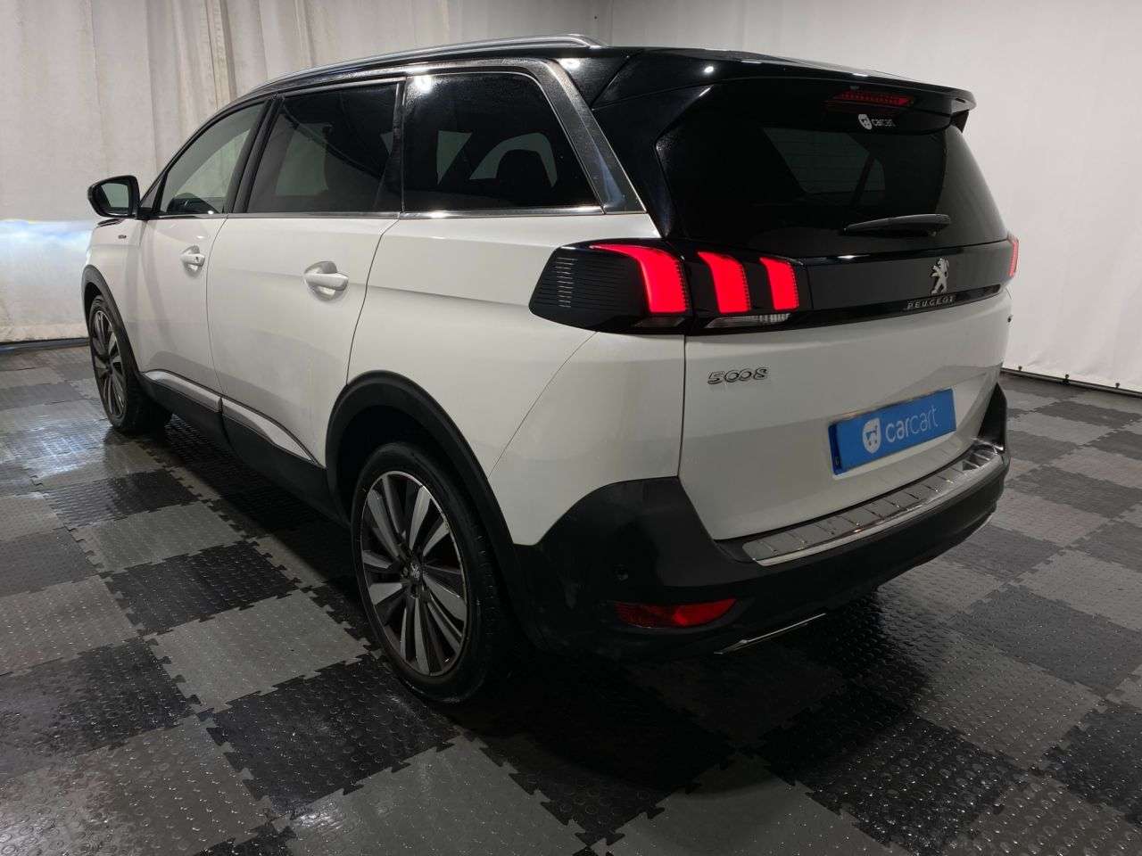 2018 PEUGEOT 5008 2018 PEUGEOT 5008