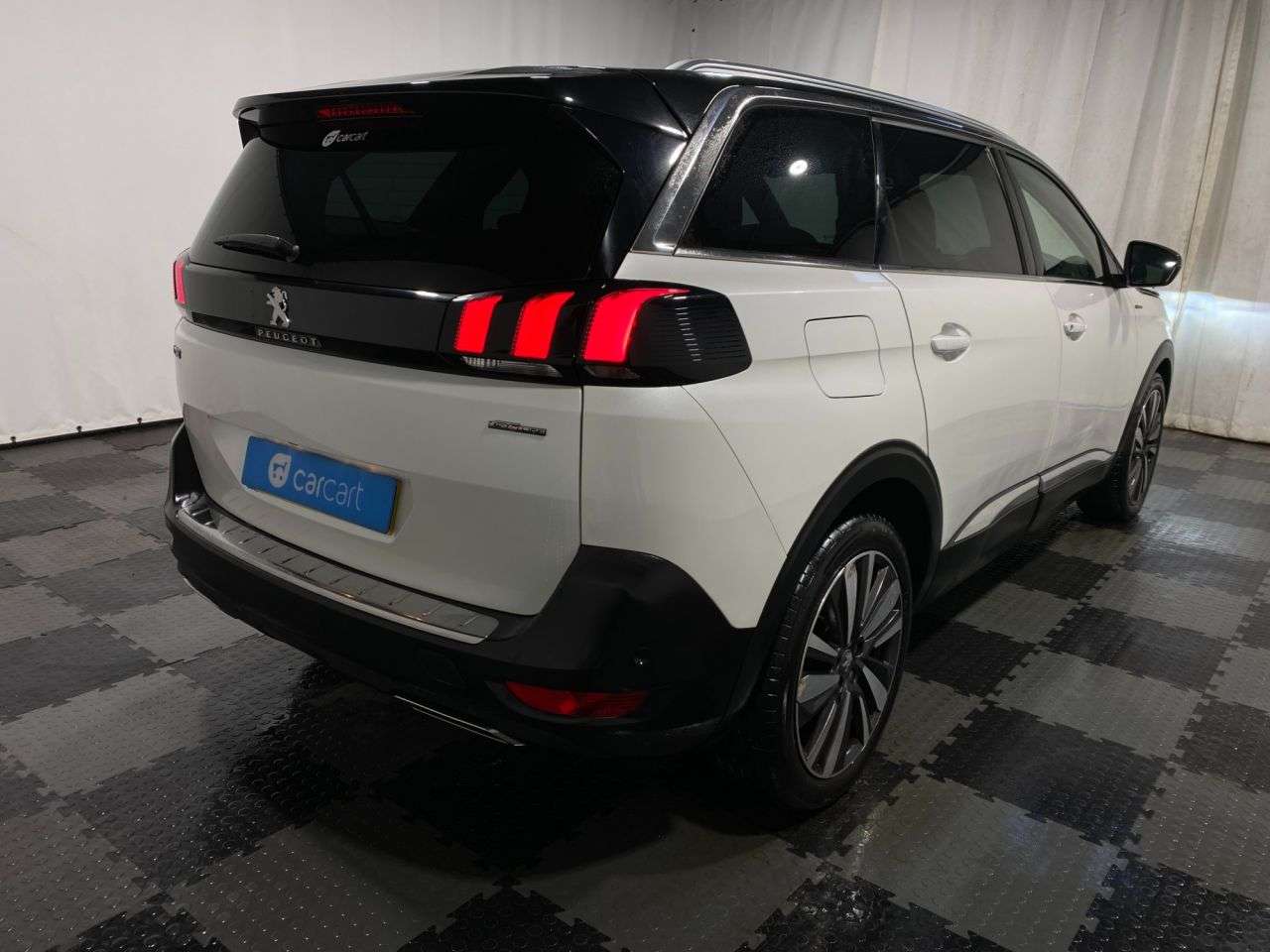 2018 PEUGEOT 5008 2018 PEUGEOT 5008