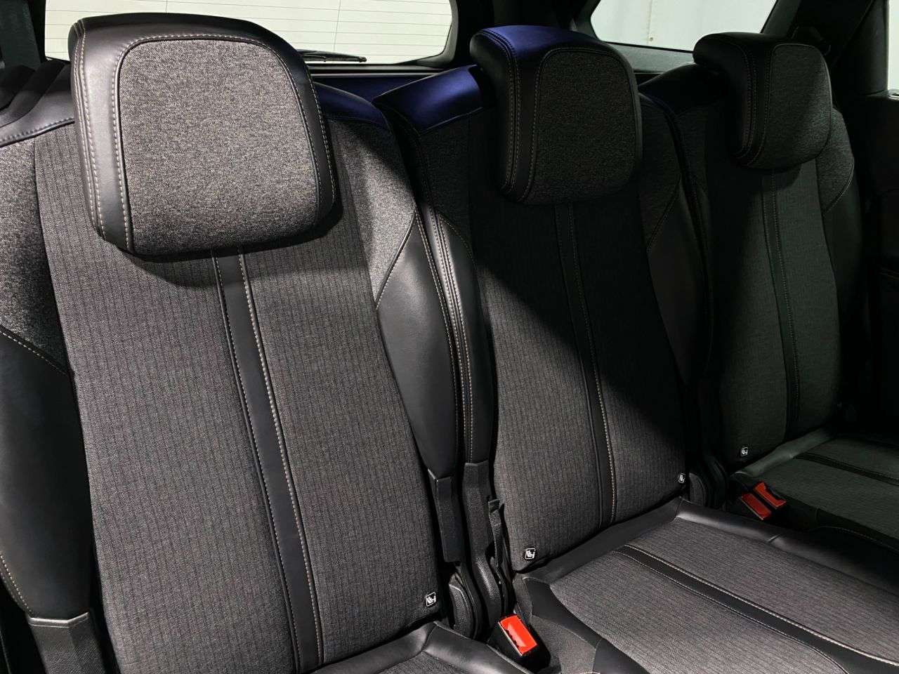 2018 PEUGEOT 5008 2018 PEUGEOT 5008