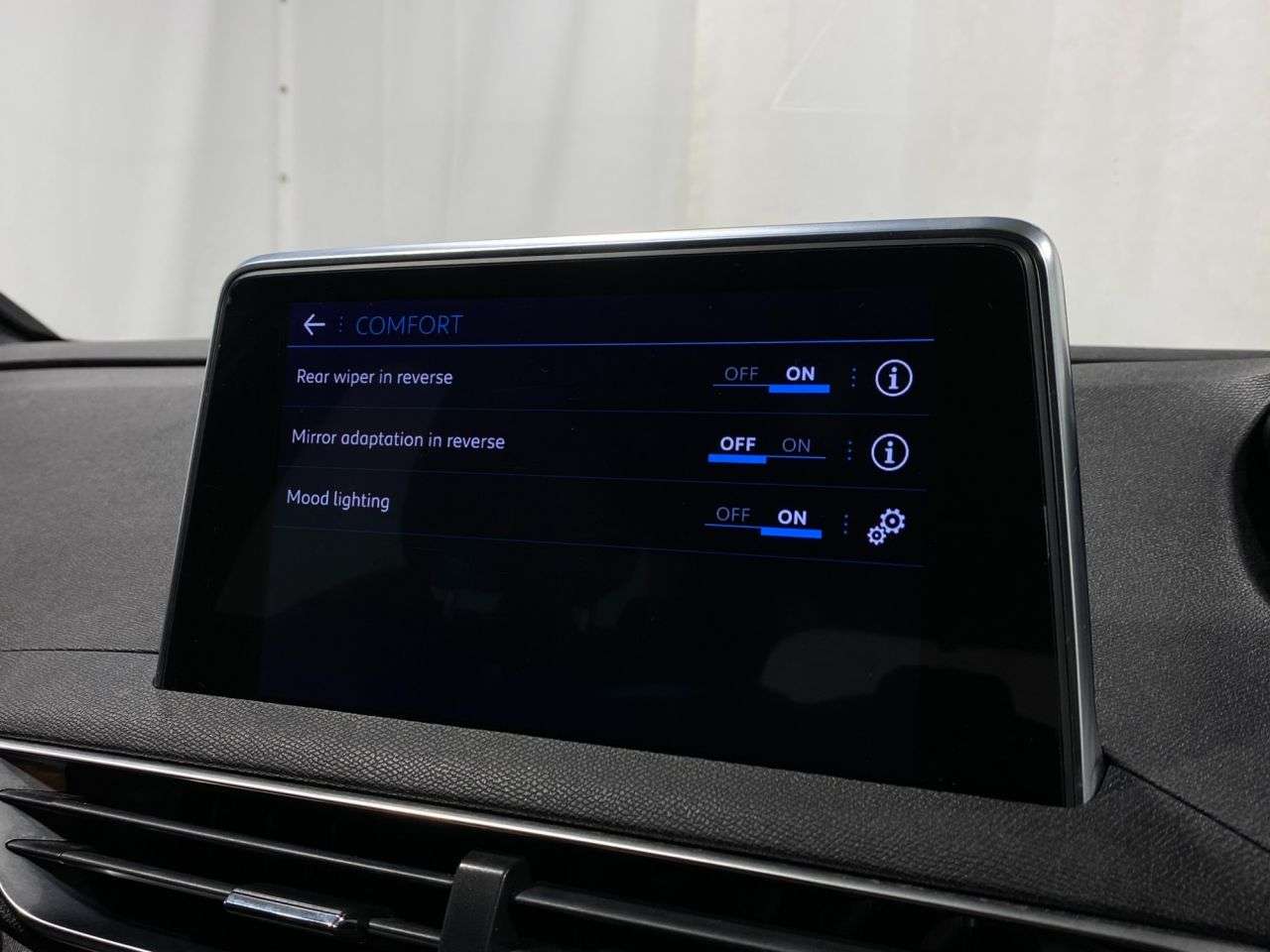 2018 PEUGEOT 5008 2018 PEUGEOT 5008