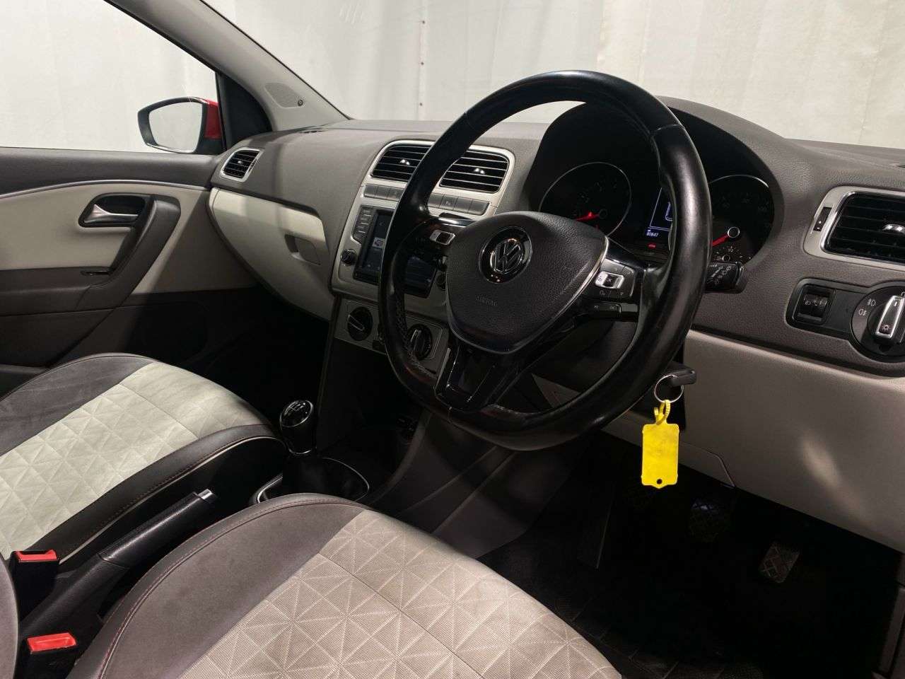 2017 VOLKSWAGEN POLO 2017 VOLKSWAGEN POLO