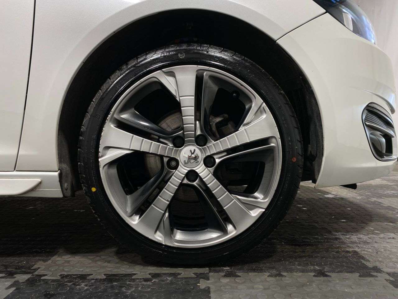 2017 PEUGEOT 308 2017 PEUGEOT 308