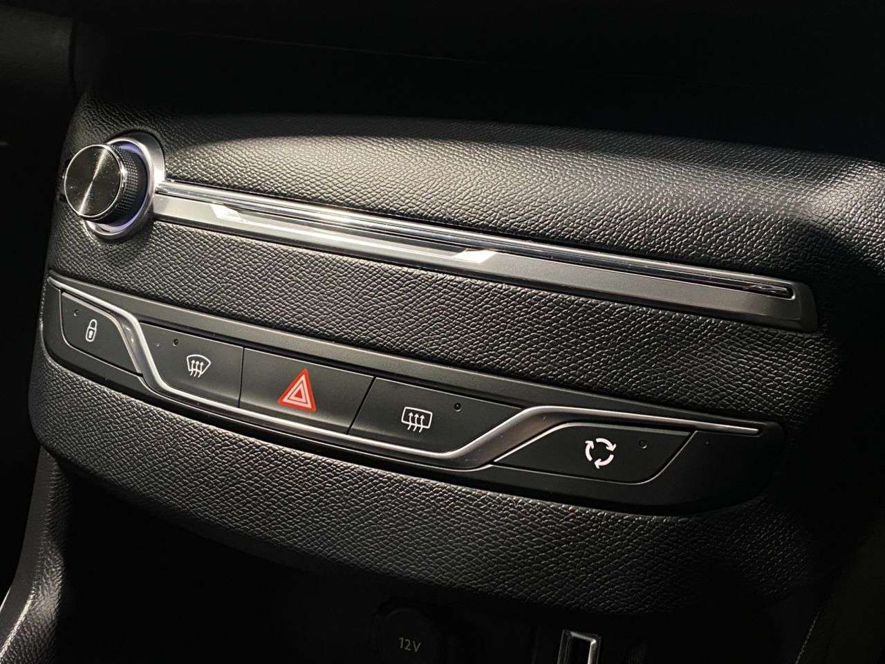 2017 PEUGEOT 308 2017 PEUGEOT 308