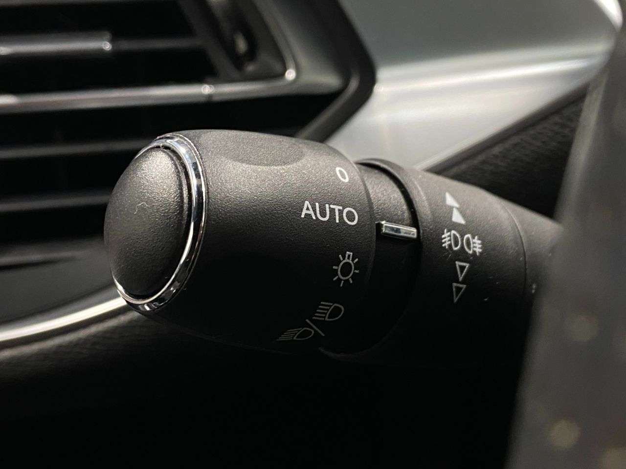 2017 PEUGEOT 308 2017 PEUGEOT 308