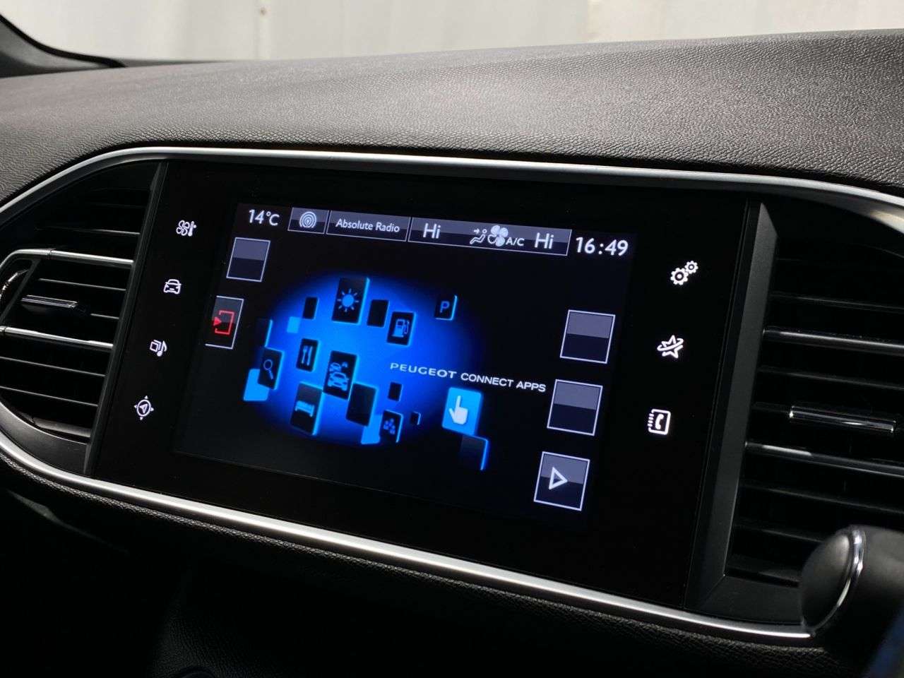 2017 PEUGEOT 308 2017 PEUGEOT 308