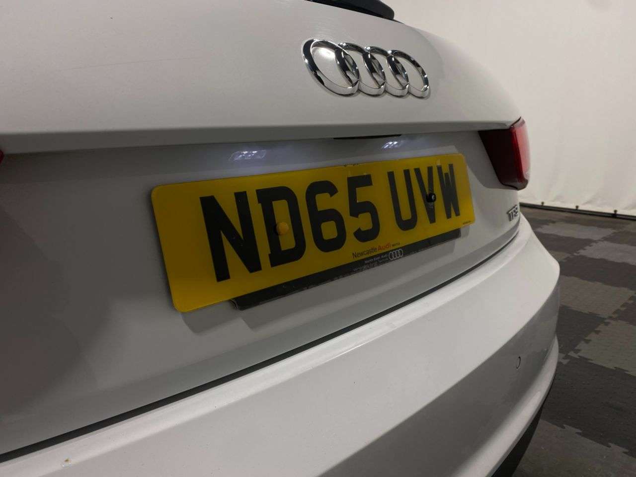 2016 AUDI A1 2016 AUDI A1