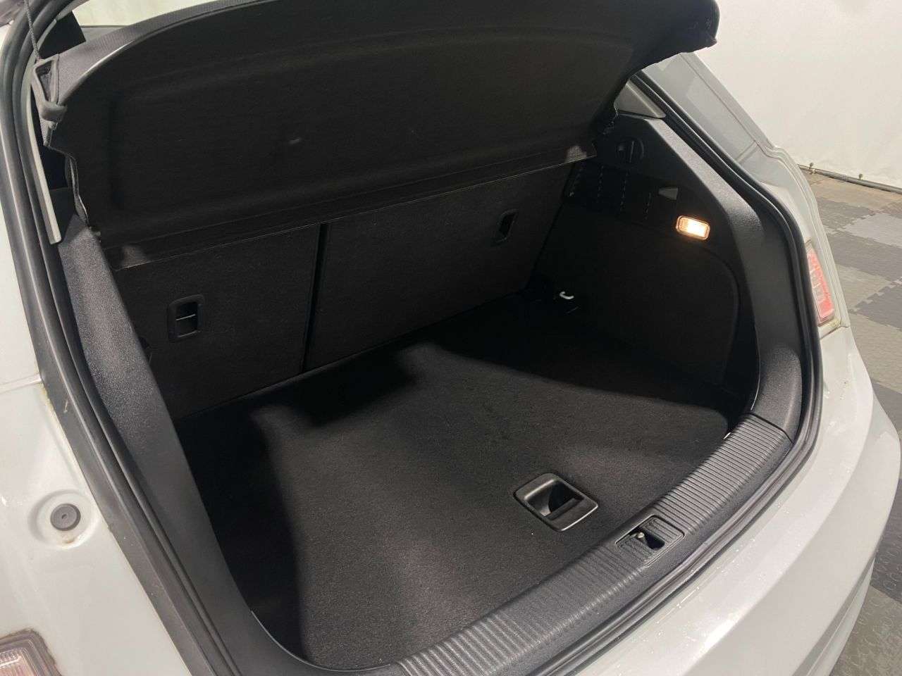 2016 AUDI A1 2016 AUDI A1