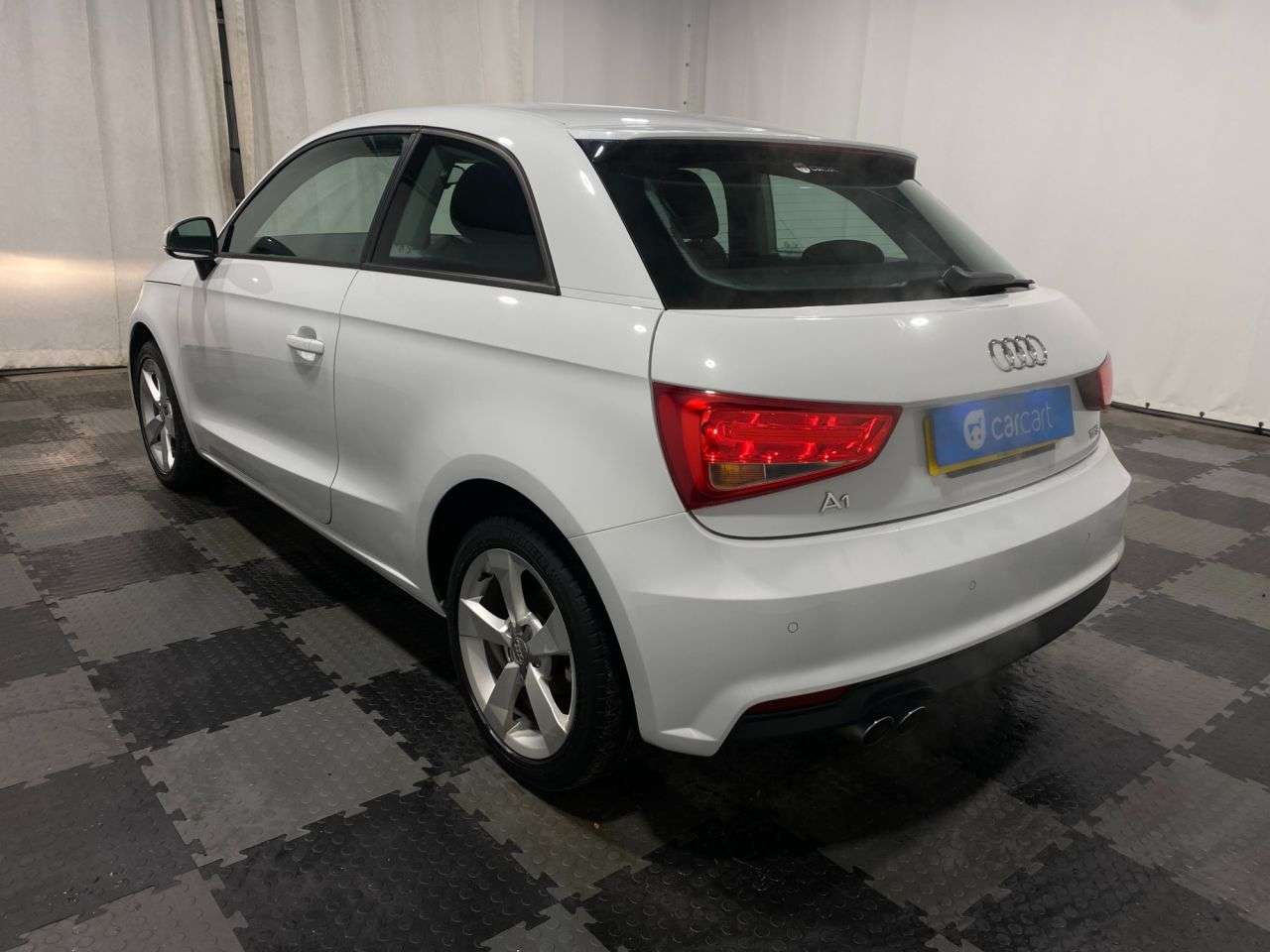 2016 AUDI A1 2016 AUDI A1