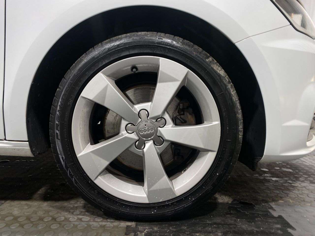 2016 AUDI A1 2016 AUDI A1