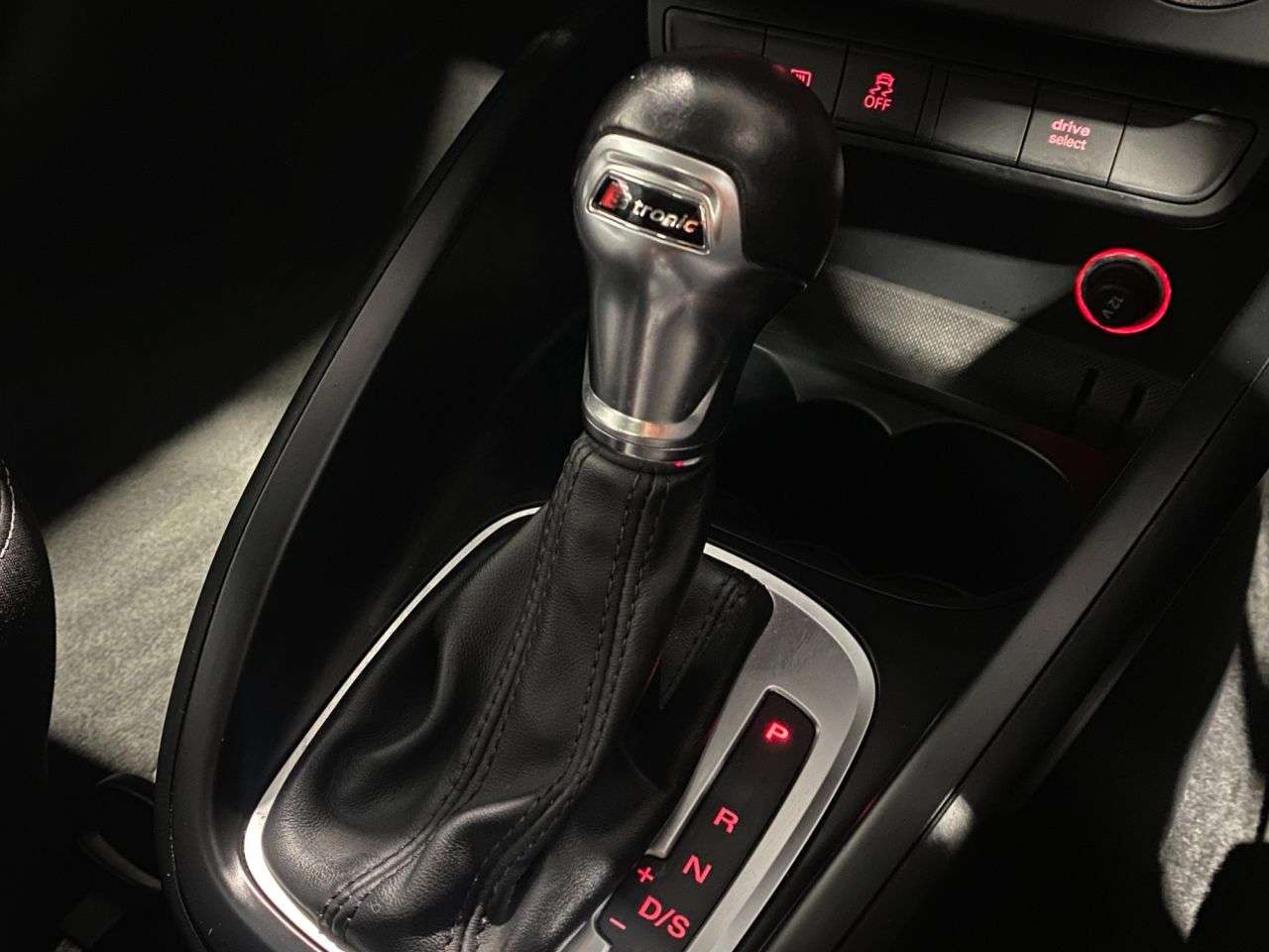 2016 AUDI A1 2016 AUDI A1