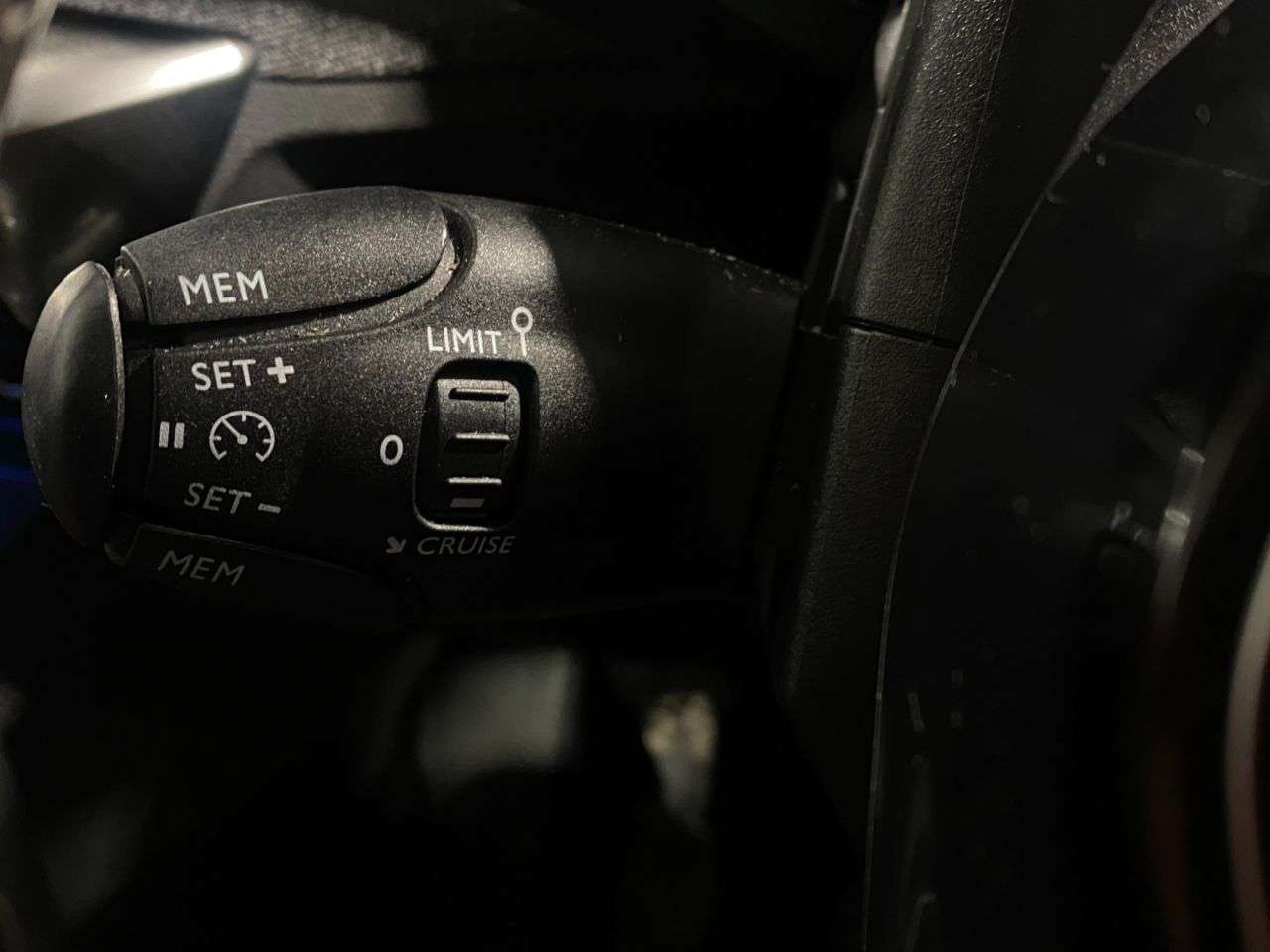 2018 PEUGEOT 3008 2018 PEUGEOT 3008