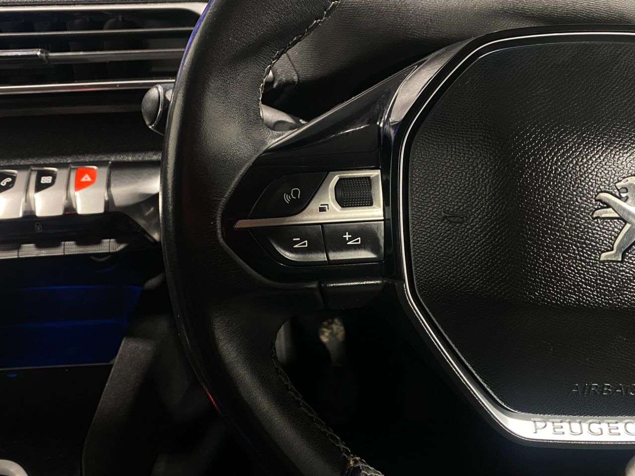 2018 PEUGEOT 3008 2018 PEUGEOT 3008