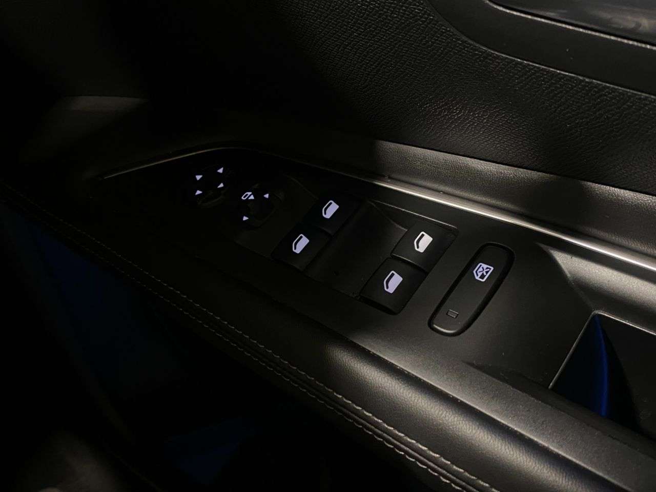 2018 PEUGEOT 3008 2018 PEUGEOT 3008