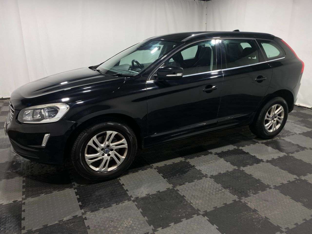 2016 VOLVO XC60 2016 VOLVO XC60