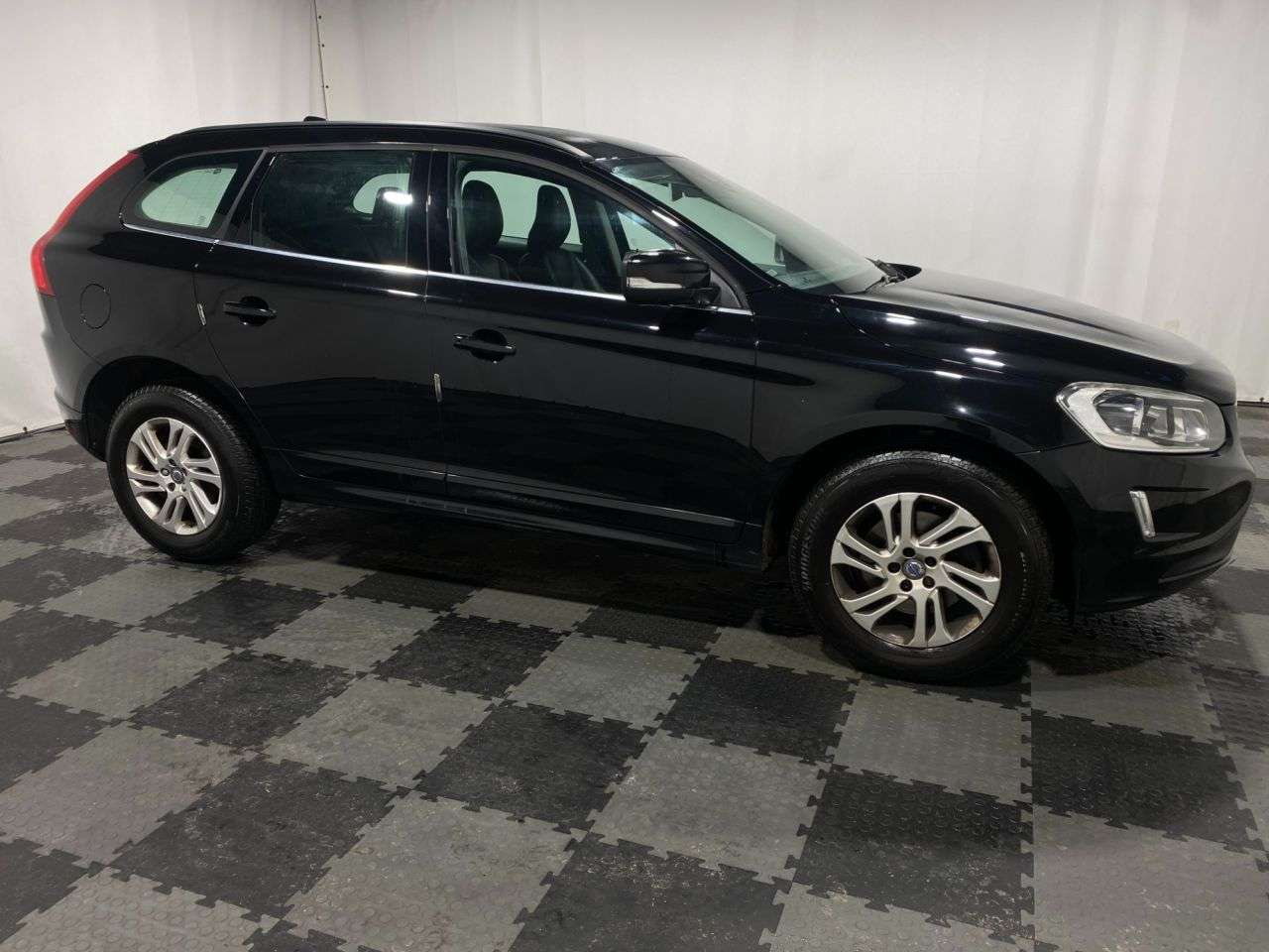 2016 VOLVO XC60 2016 VOLVO XC60