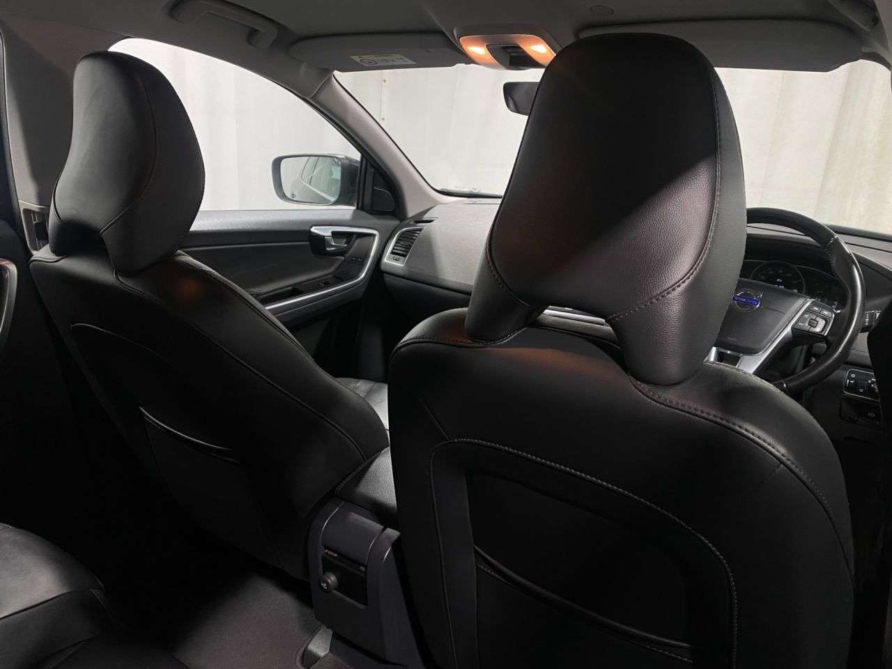 2016 VOLVO XC60 2016 VOLVO XC60