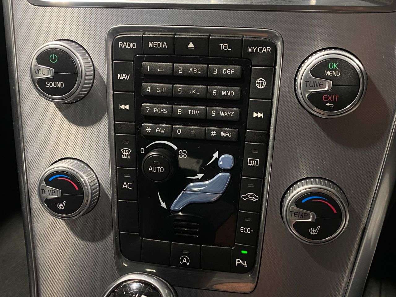 2016 VOLVO XC60 2016 VOLVO XC60