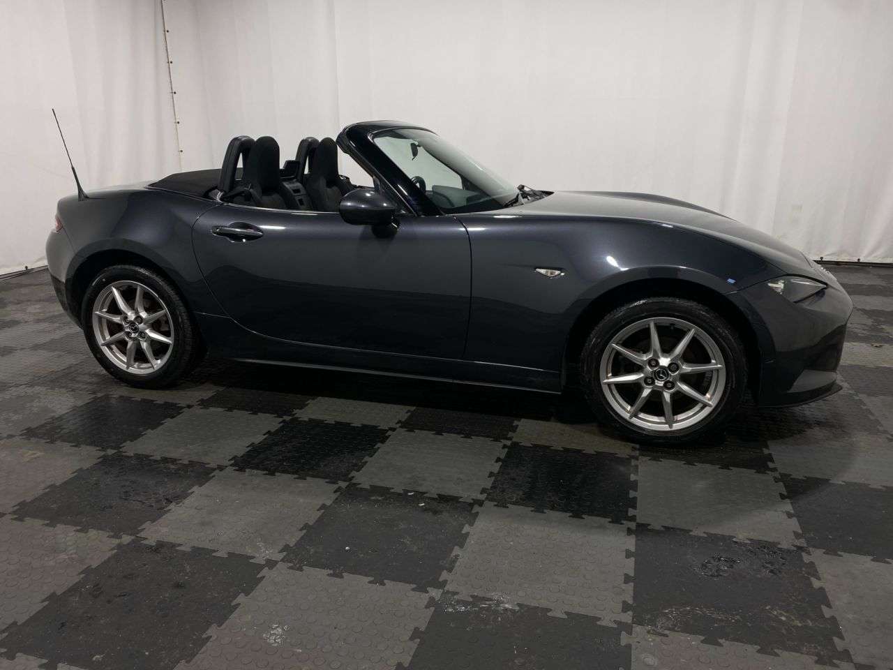 2016 MAZDA MX-5 2016 MAZDA MX-5