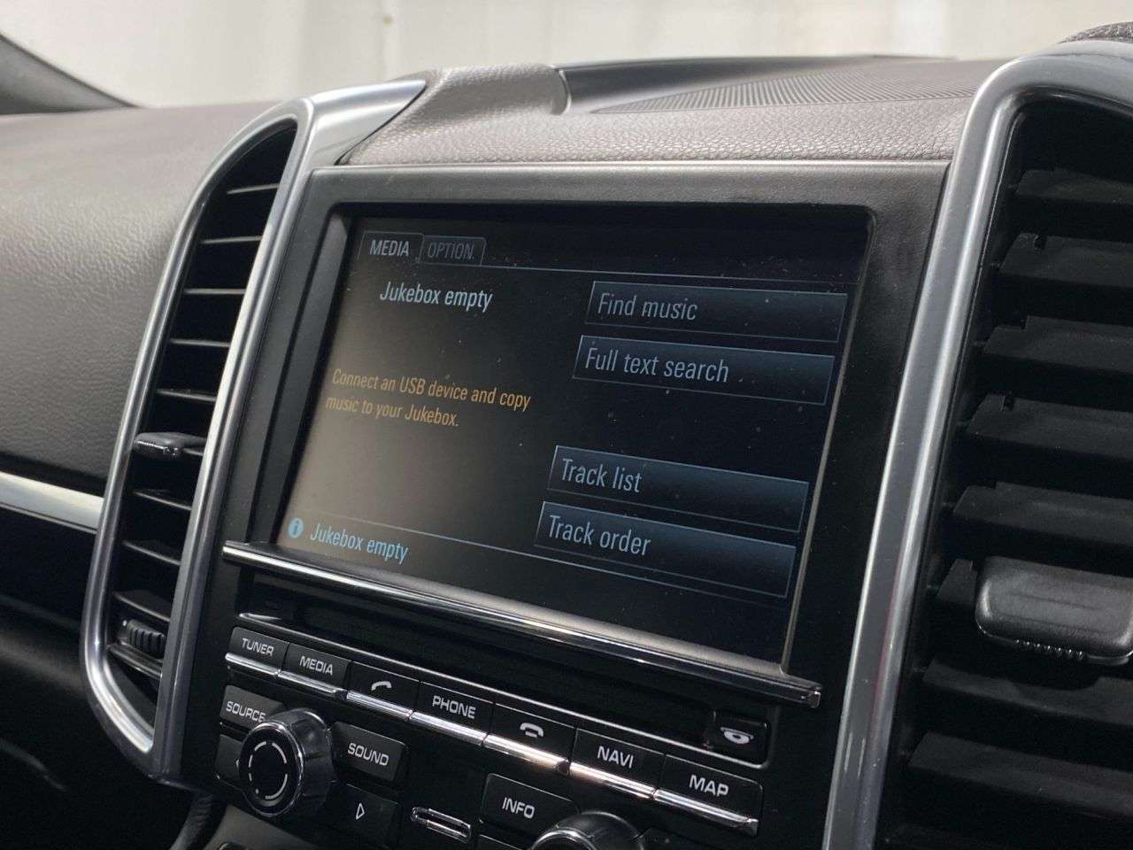 2015 PORSCHE CAYENNE 2015 PORSCHE CAYENNE