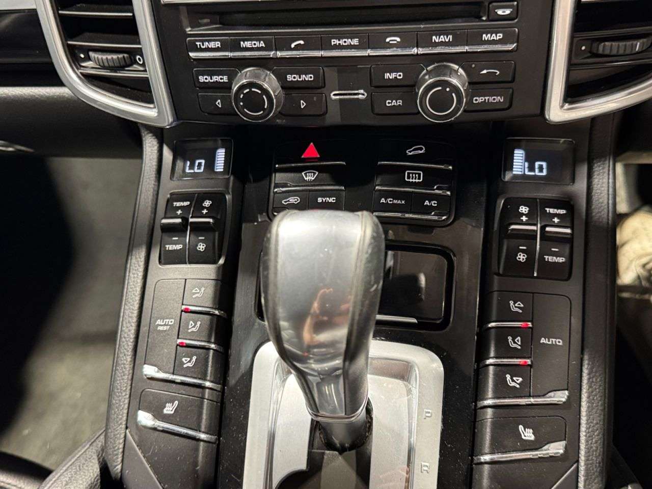 2015 PORSCHE CAYENNE 2015 PORSCHE CAYENNE