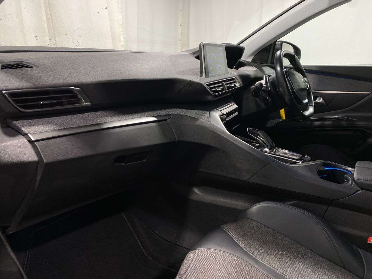 2019 PEUGEOT 3008 2019 PEUGEOT 3008