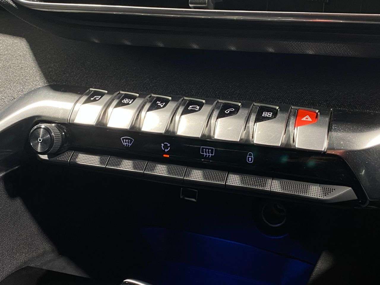 2019 PEUGEOT 3008 2019 PEUGEOT 3008