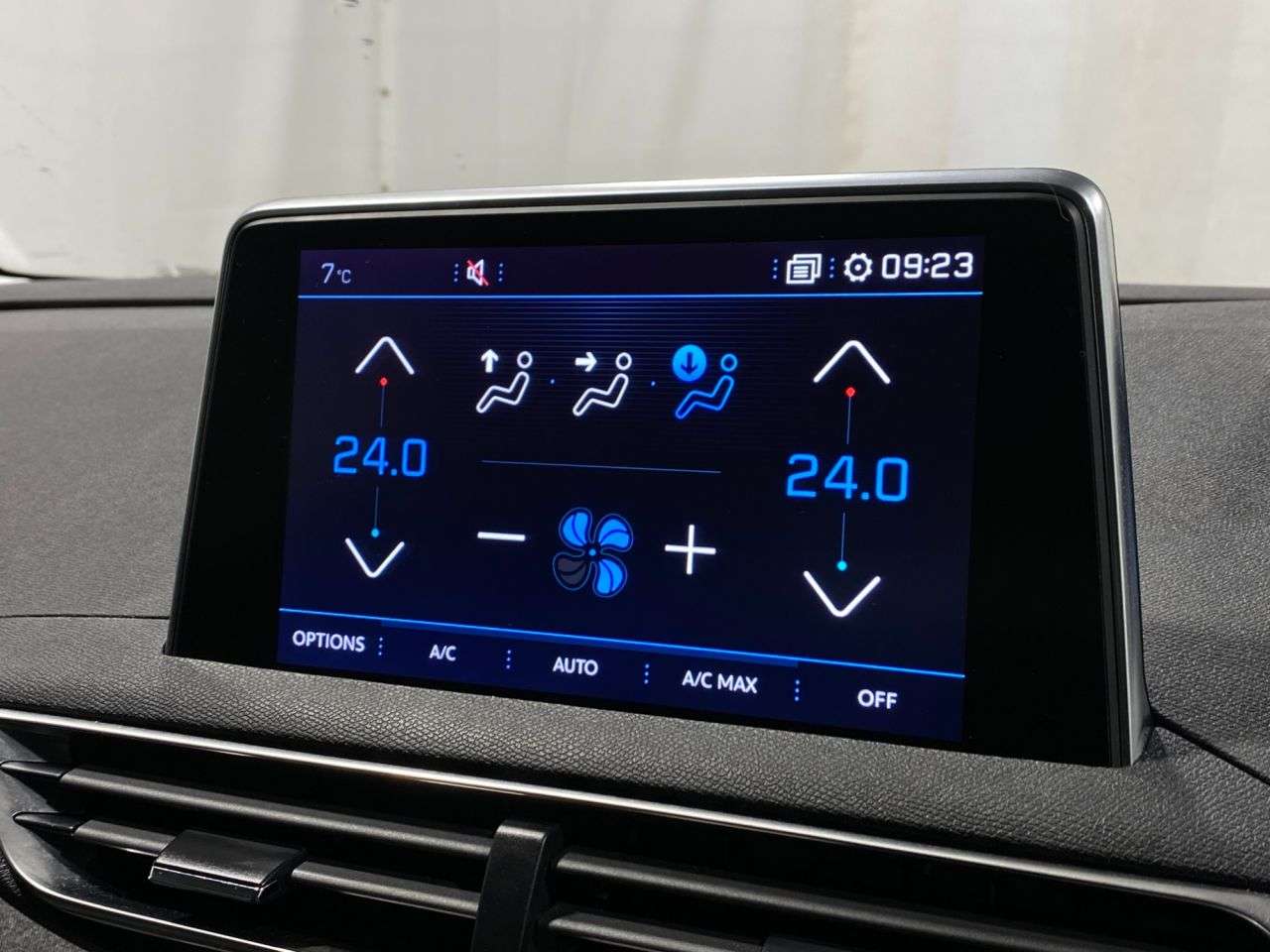 2019 PEUGEOT 3008 2019 PEUGEOT 3008