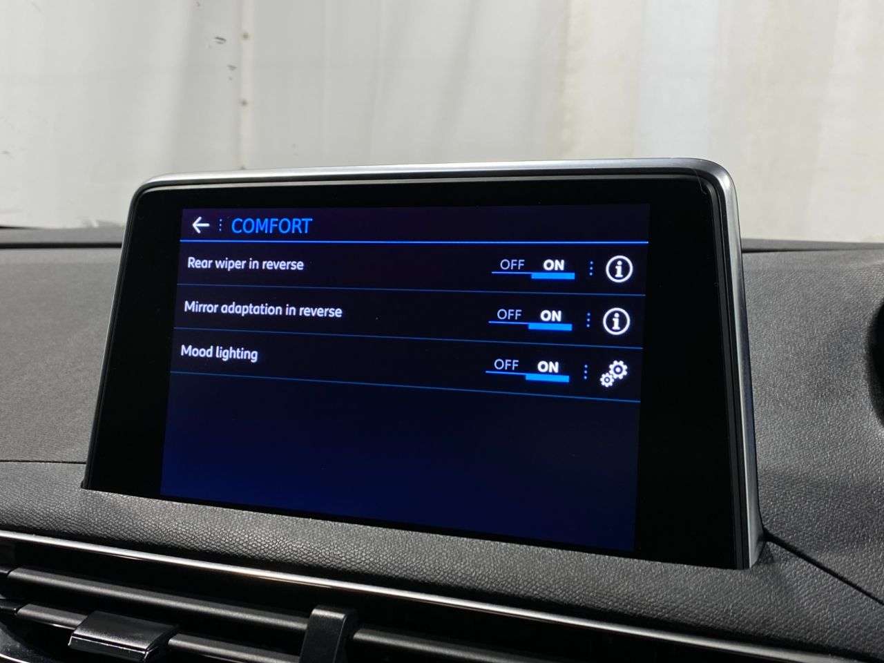 2019 PEUGEOT 3008 2019 PEUGEOT 3008