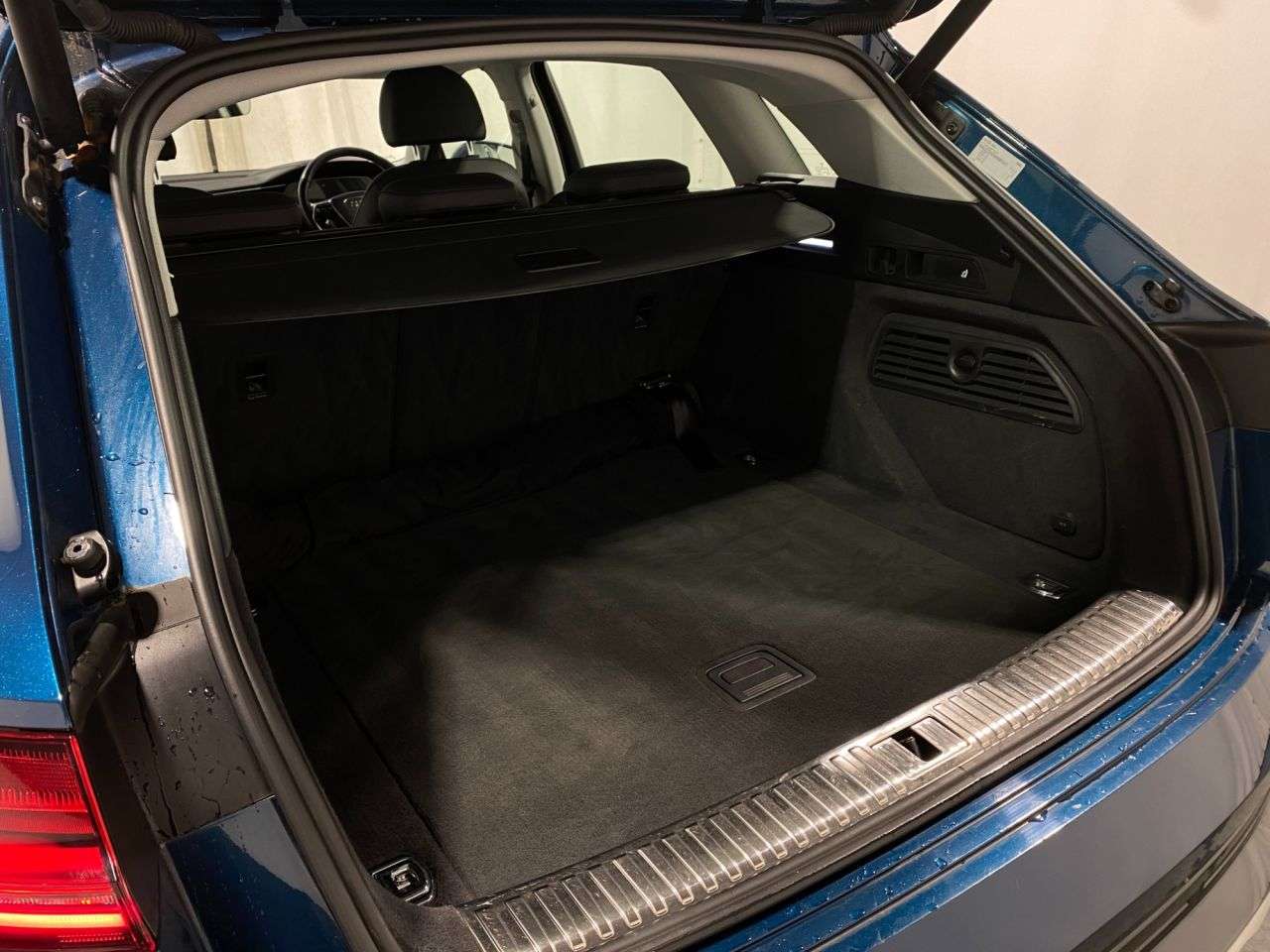 2020 AUDI E-TRON 2020 AUDI E-TRON