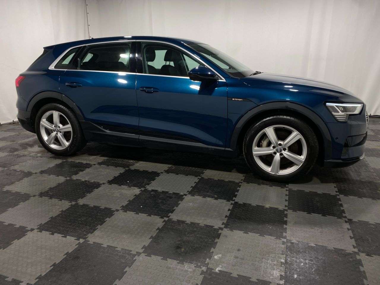 2020 AUDI E-TRON 2020 AUDI E-TRON