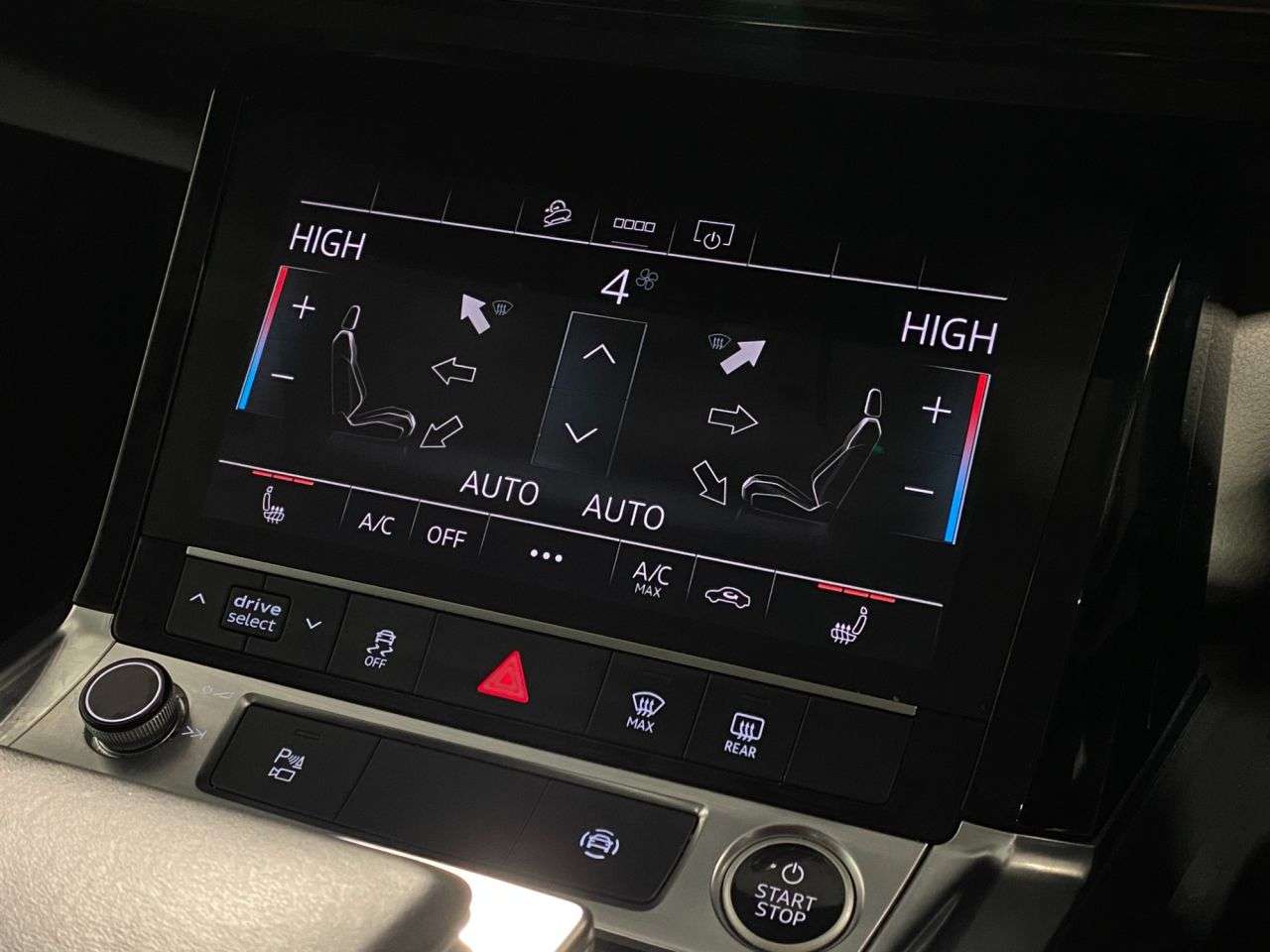 2020 AUDI E-TRON 2020 AUDI E-TRON