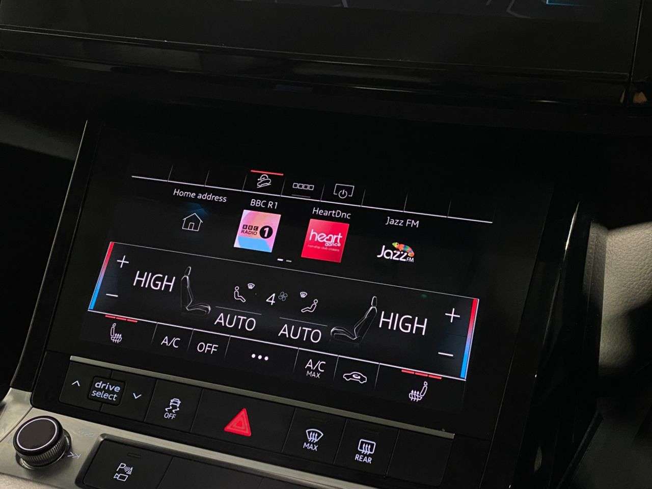 2020 AUDI E-TRON 2020 AUDI E-TRON