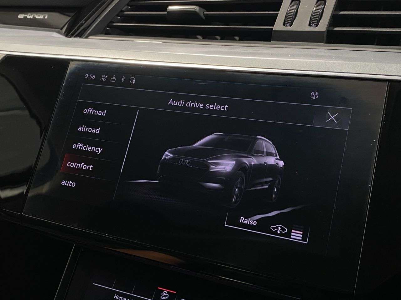 2020 AUDI E-TRON 2020 AUDI E-TRON