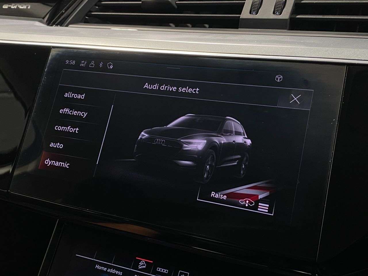 2020 AUDI E-TRON 2020 AUDI E-TRON