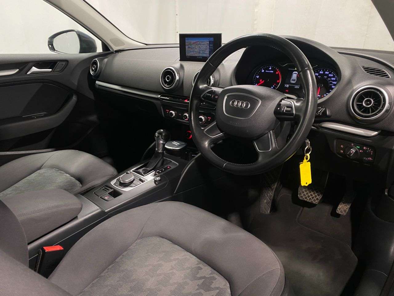 2016 AUDI A3 2016 AUDI A3