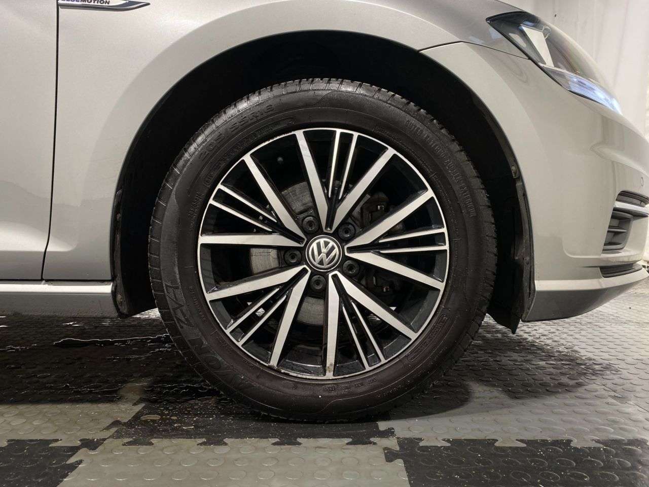 2018 VOLKSWAGEN GOLF 2018 VOLKSWAGEN GOLF