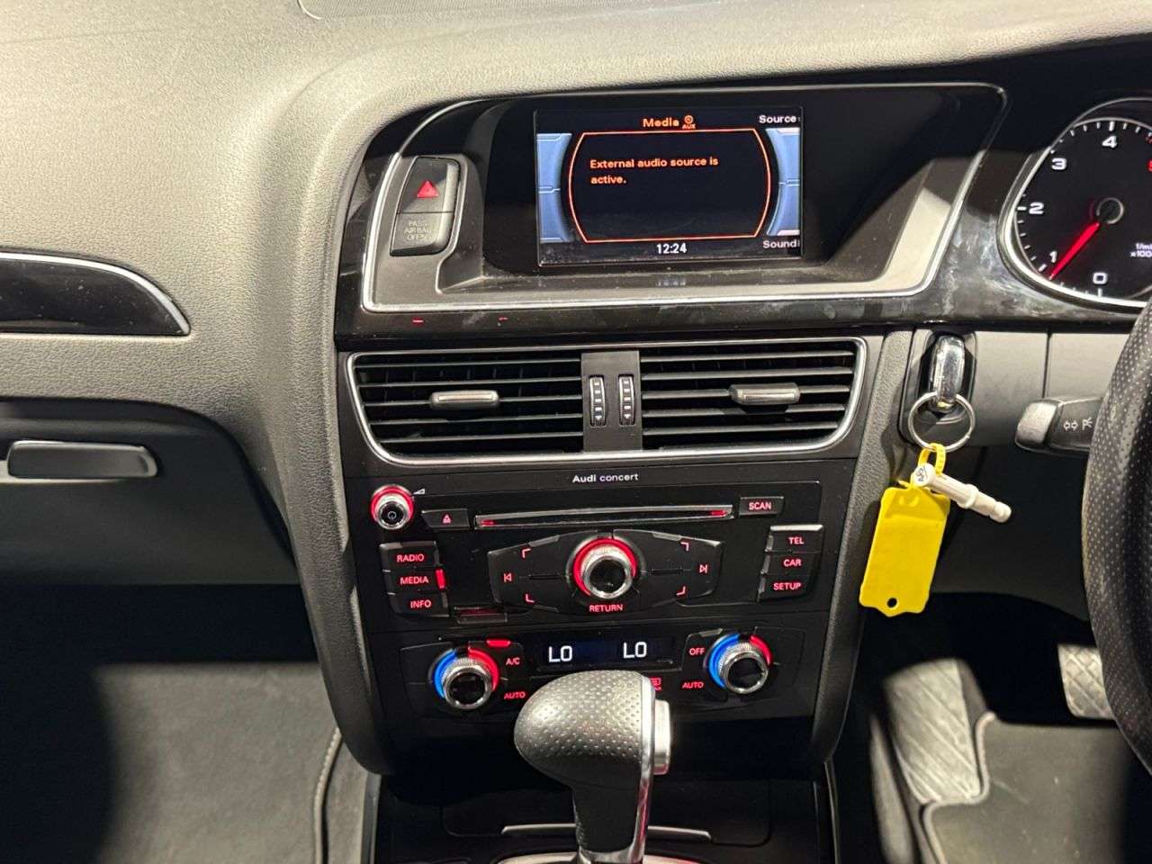 2015 AUDI A4 AVANT 2015 AUDI A4 AVANT