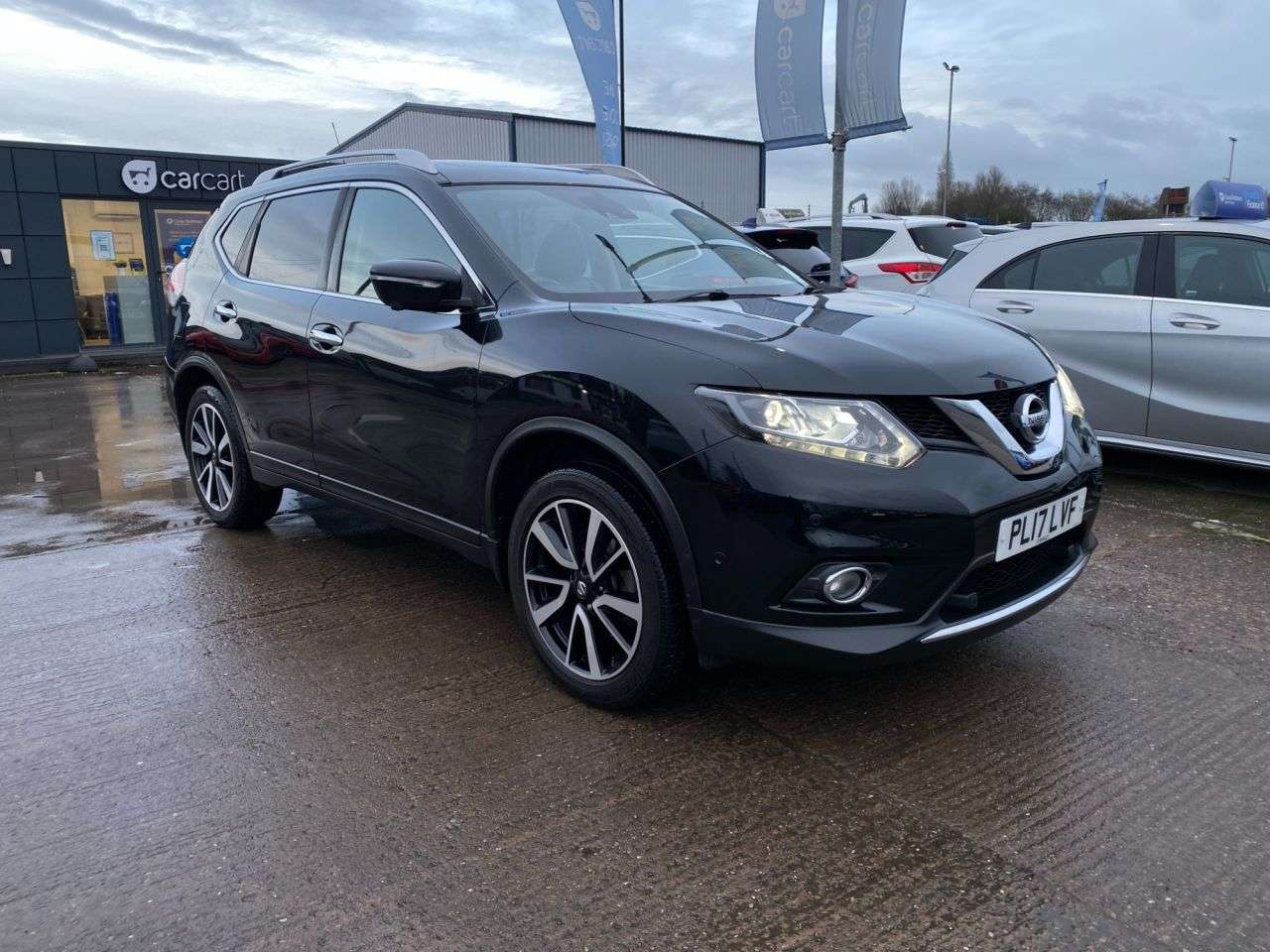 A 2017 NISSAN X-TRAIL 1.6 dCi Tekna SUV 5dr Diesel Manual 4WD Euro 6 (s/s) (130 ps) (Rates starti A 2017 NISSAN X-TRAIL 1.6 dCi Tekna SUV 5dr Diesel Manual 4WD Euro 6 (s/s) (130 ps) (Rates starti