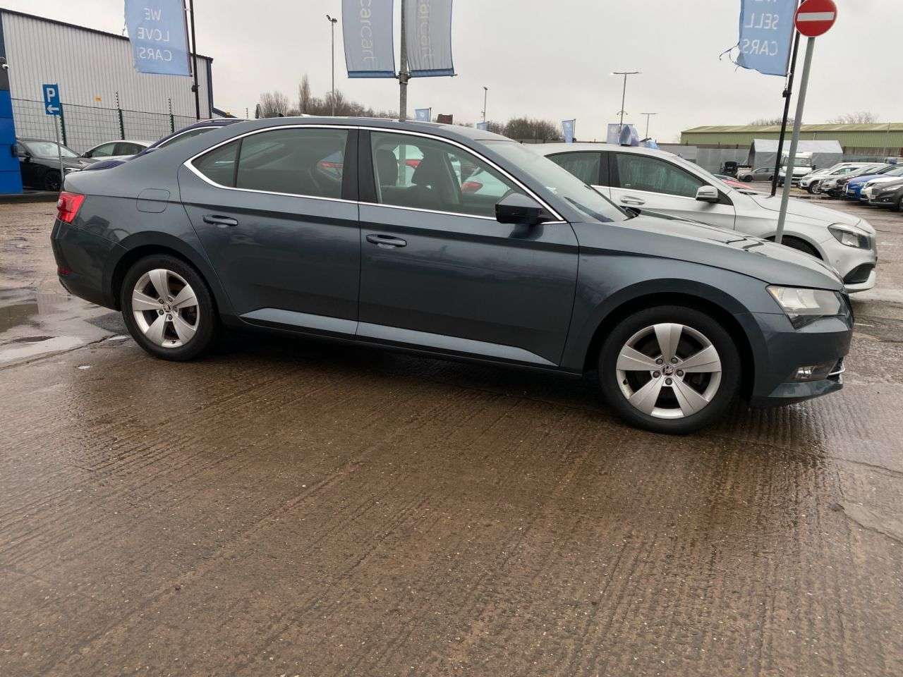 2016 SKODA SUPERB 2016 SKODA SUPERB