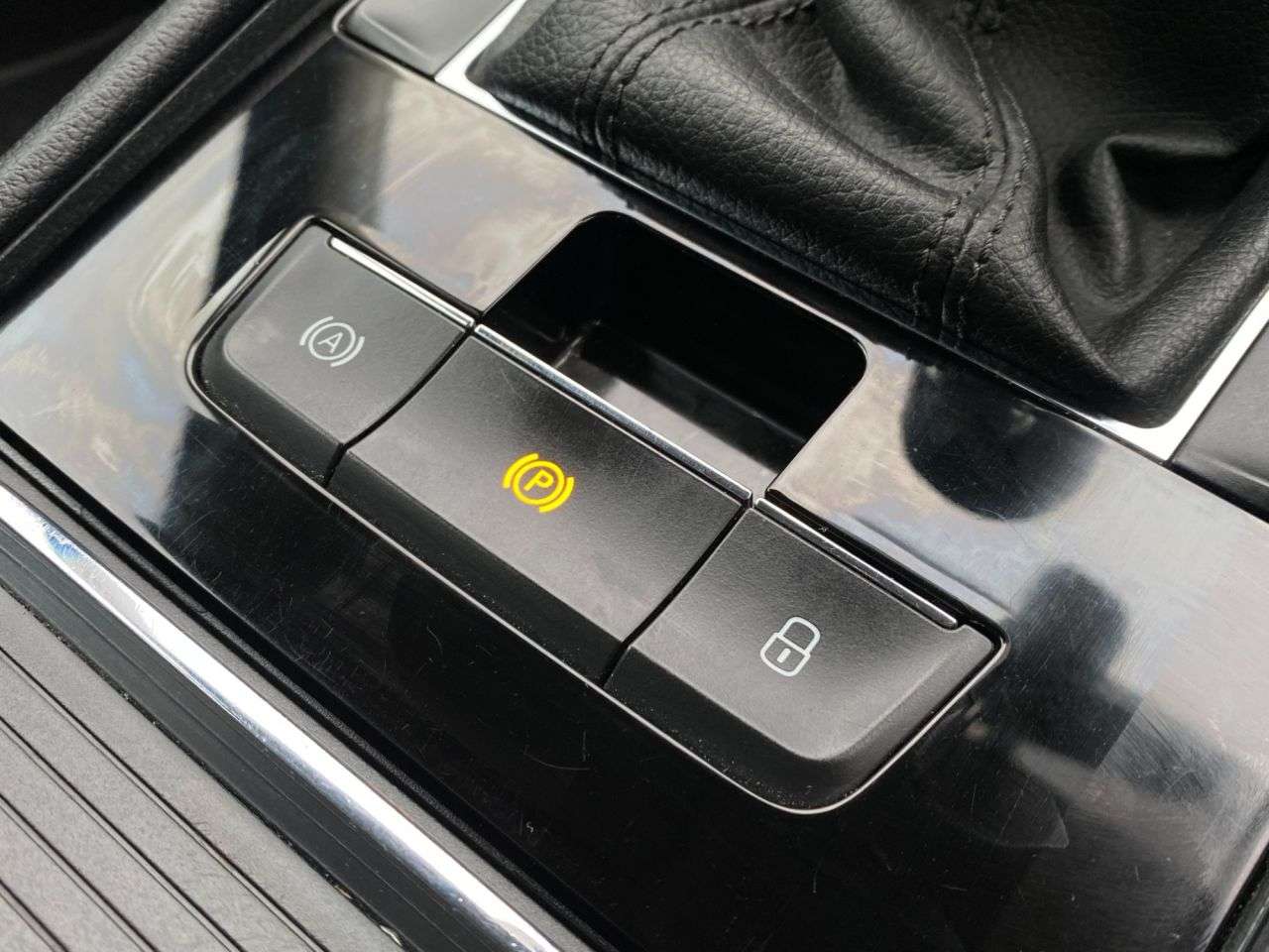 2016 SKODA SUPERB 2016 SKODA SUPERB