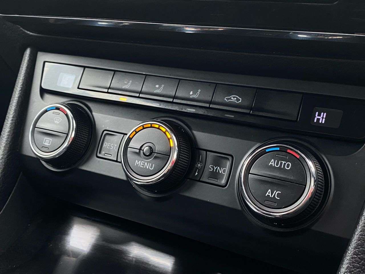 2016 SKODA SUPERB 2016 SKODA SUPERB