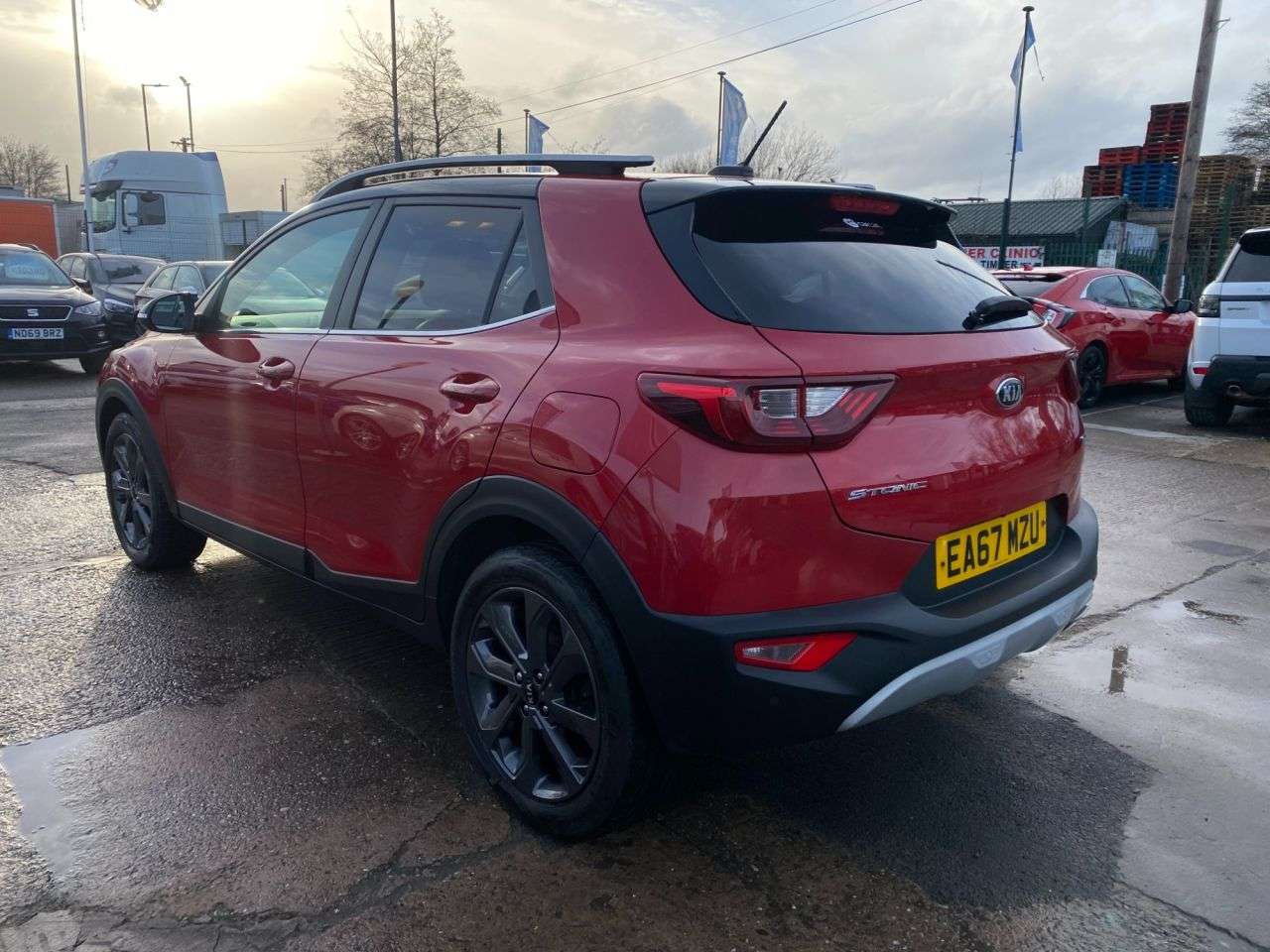 2017 KIA STONIC 2017 KIA STONIC