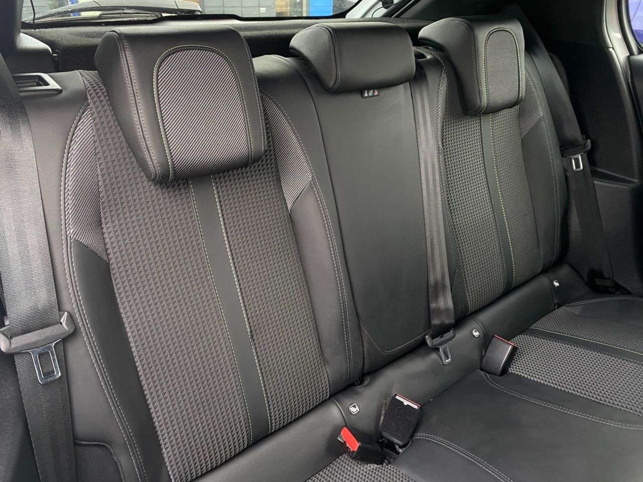 2021 PEUGEOT E-208 2021 PEUGEOT E-208