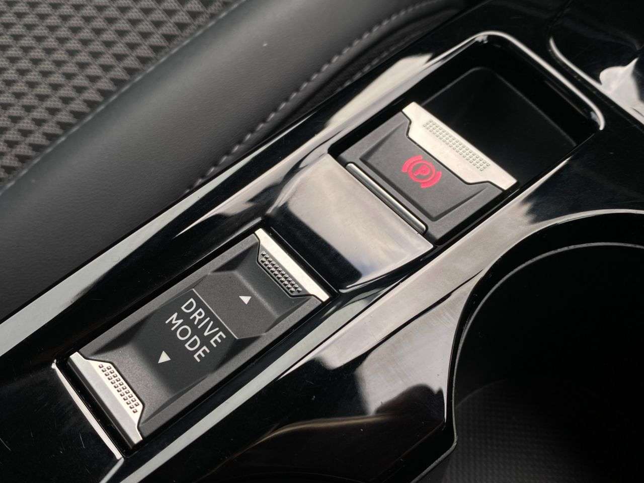 2021 PEUGEOT E-208 2021 PEUGEOT E-208