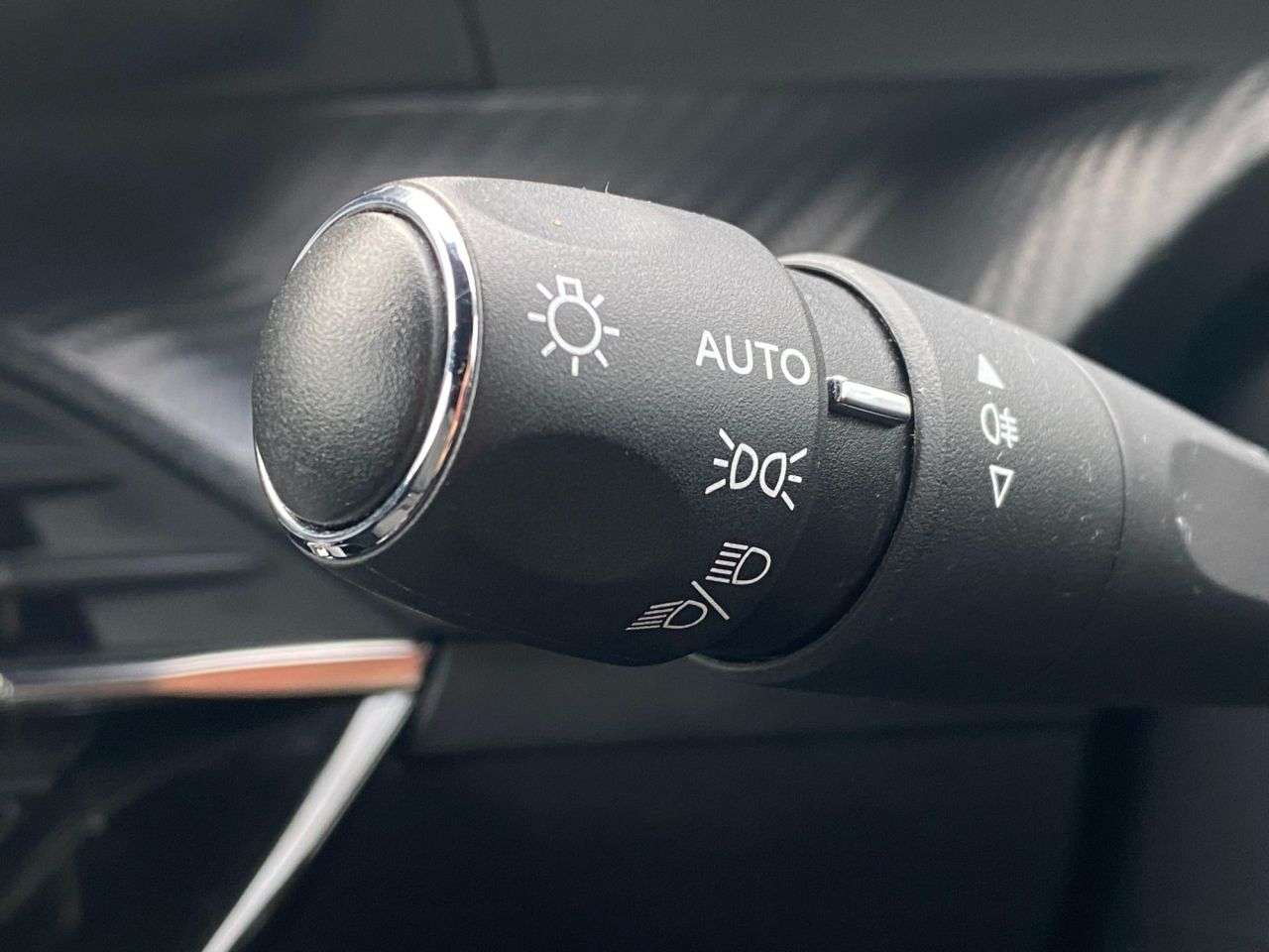 2021 PEUGEOT E-208 2021 PEUGEOT E-208