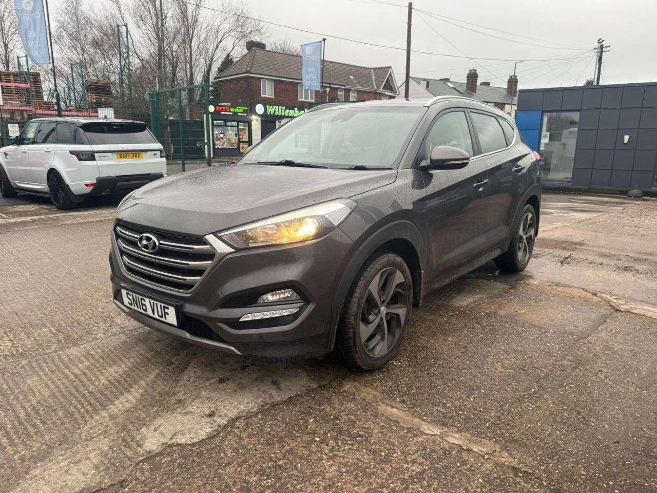 A 2016 HYUNDAI TUCSON 2.0 CRDi Blue Drive Premium SUV 5dr Diesel Manual Euro 6 (s/s) (136 ps) (Ra A 2016 HYUNDAI TUCSON 2.0 CRDi Blue Drive Premium SUV 5dr Diesel Manual Euro 6 (s/s) (136 ps) (Ra